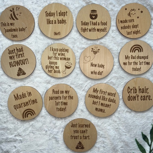 Monthly Milestone Set- Baby first 12 months - Picture 8 of 10